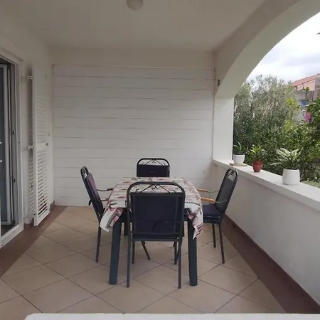 Apartment With Parking Space Lopar, Rab - 23968