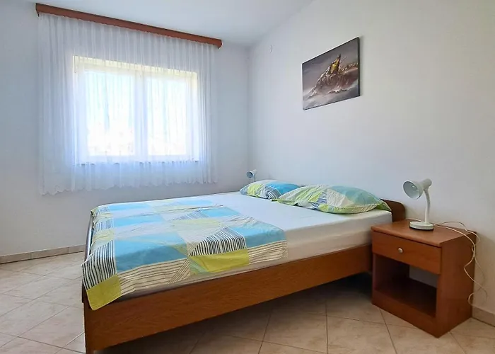 With Parking Space Lopar, Rab - 23968 דירה לופאר